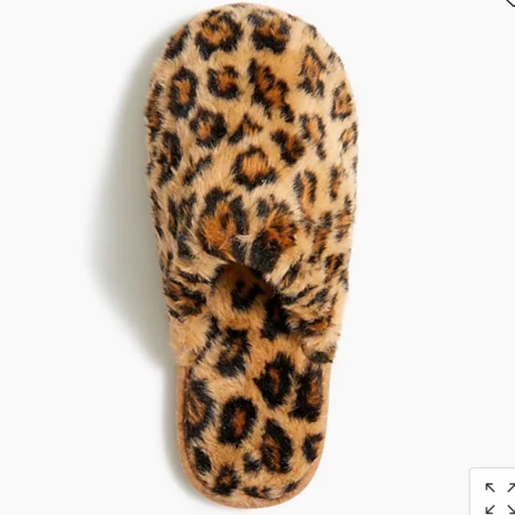 *SOLD* 🌺HP🌺 J.Crew leopard fuzzy slippers - Picture 2 of 7
